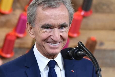 quem é o dono da louis vuitton atualmente|Bernard Arnault e o Império do Luxo .